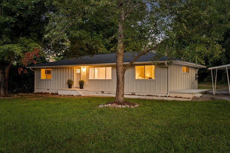 19 Shuler Ln, Rossville, GA 30741
