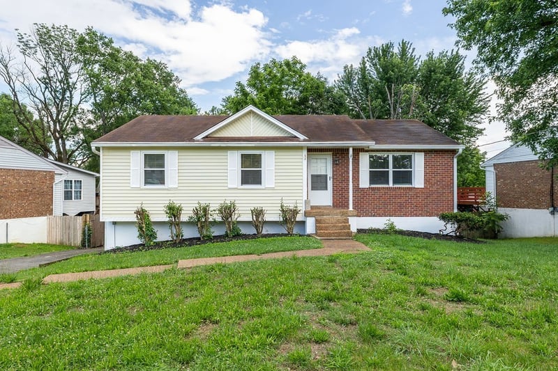 428 Sunset Dr, Mount Juliet, TN 37122