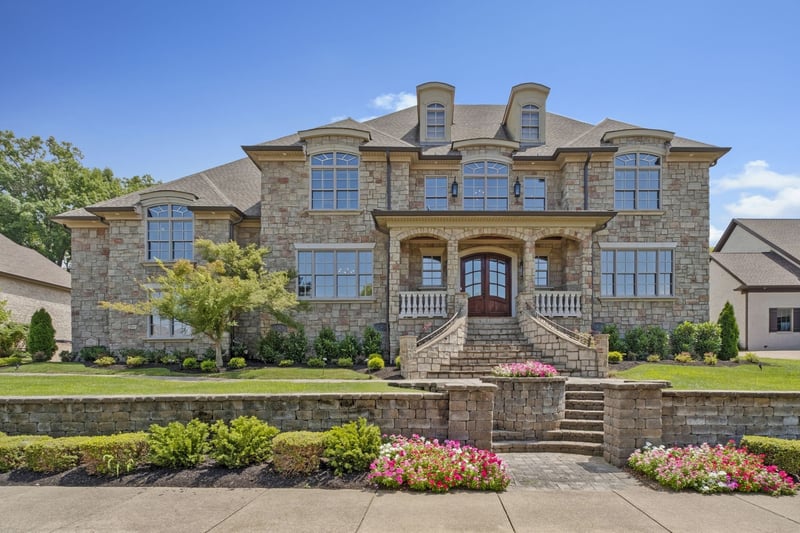 201 Higginson Pl S, Gallatin, TN 37066