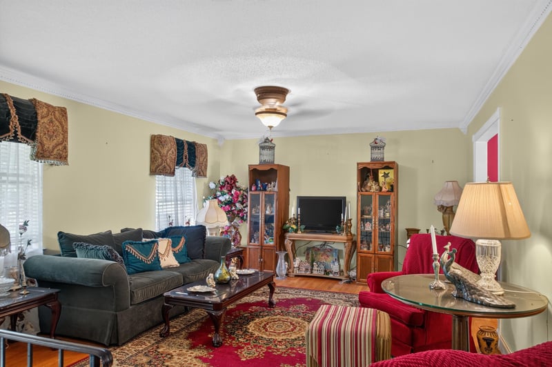 17 Loach Dr, Rossville, GA 30741