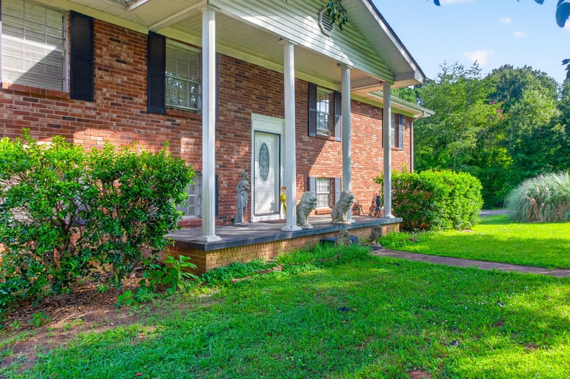 17 Loach Dr, Rossville, GA 30741