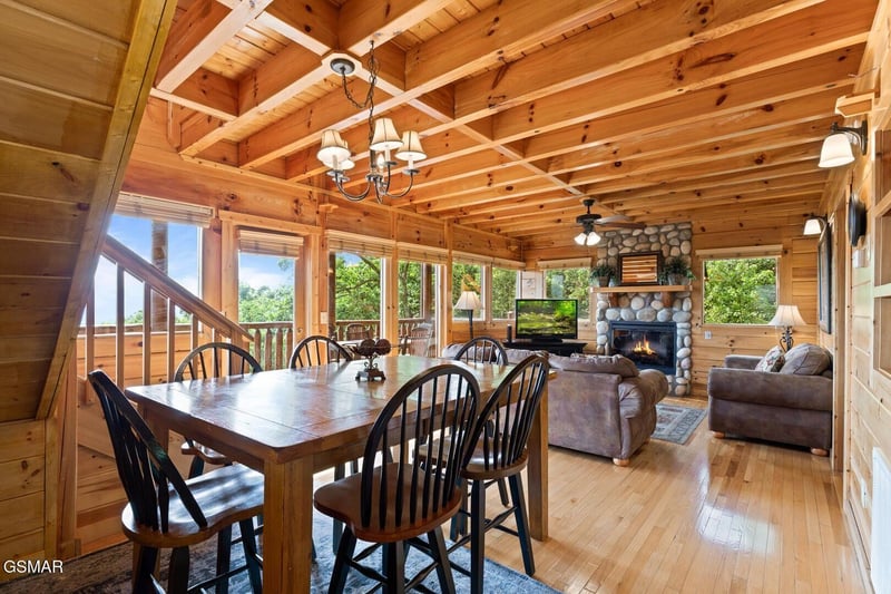 1851 Starr St, Sevierville, TN 37876