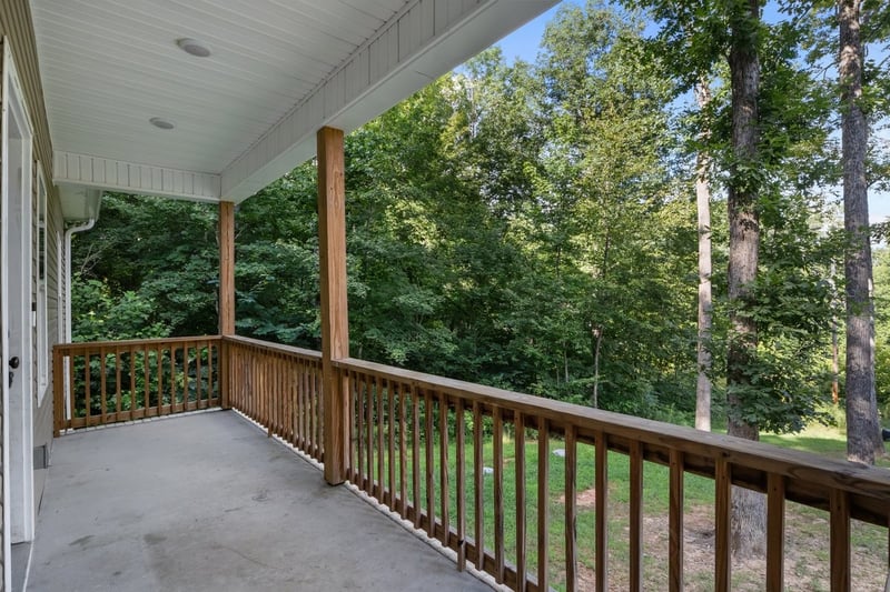 537 Lewis Ln, Charlotte, TN 37036