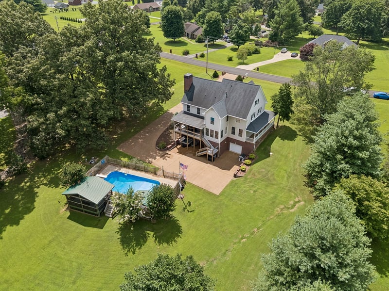 5008 Highpoint Rd, Pleasant View, TN 37146