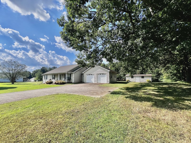 9124 Highway 20, Summertown, TN 38483