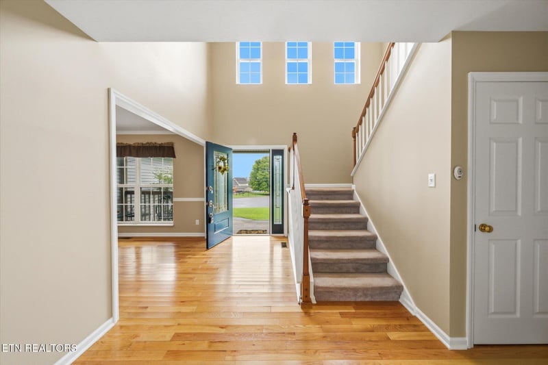 7107 Windwhisper Blvd, Knoxville, TN 37924
