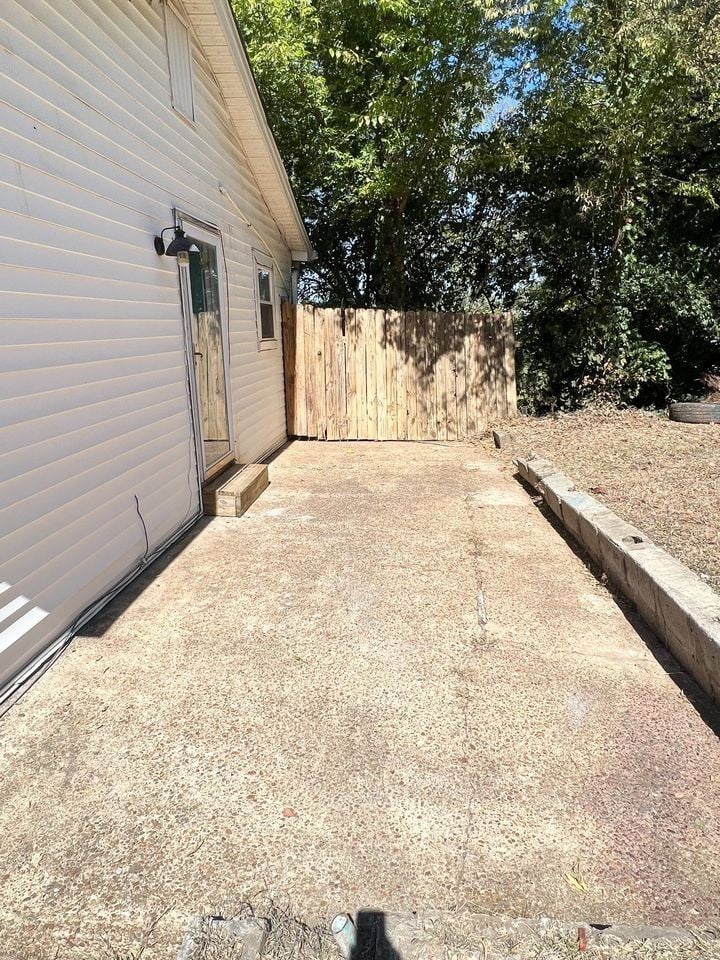 300 37th Ave N, Nashville, TN 37209