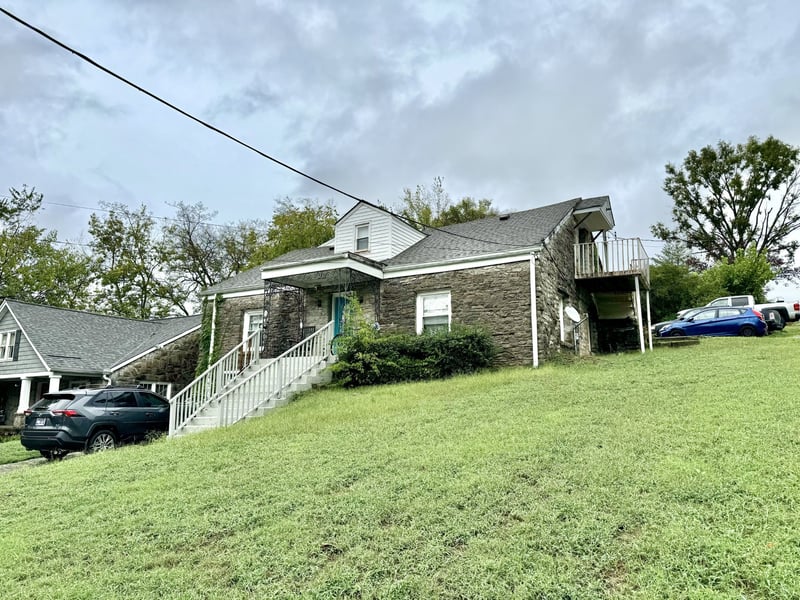 300 37th Ave N, Nashville, TN 37209