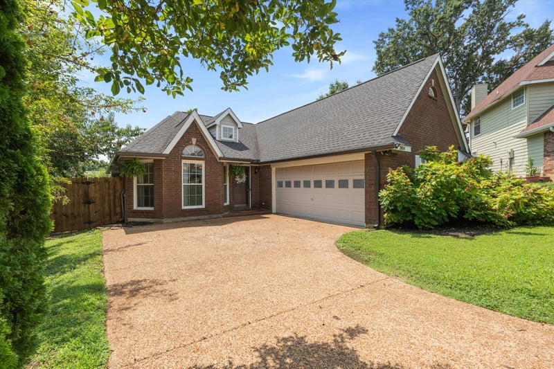 2804 Chapelwood Dr, Hermitage, TN 37076