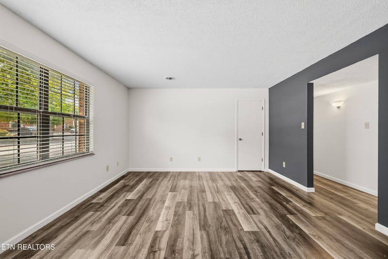 810 Highland Dr #501, Knoxville, TN 37912