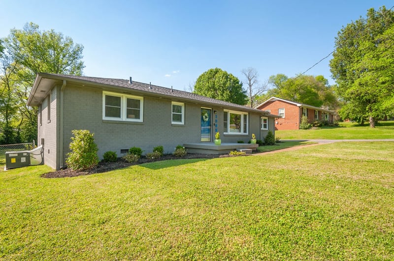 1905 Demarius Dr, Nashville, TN 37216