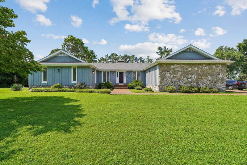 204 Montchanin Rd, Old Hickory, TN 37138