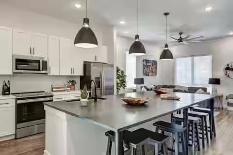738 Douglas Ave #11, Nashville, TN 37207