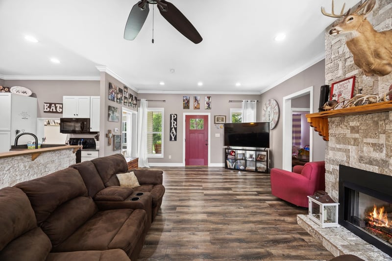 8551 Crawley Hill Rd, Mount Pleasant, TN 38474