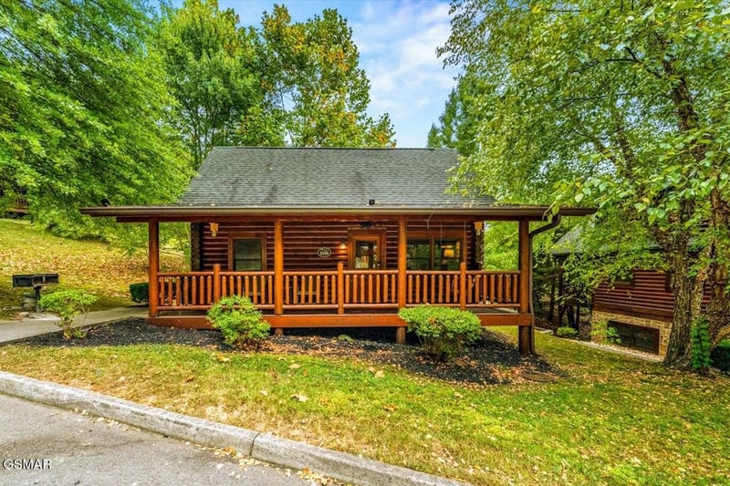 3150 Smoky Ridge Way, Sevierville, TN 37862