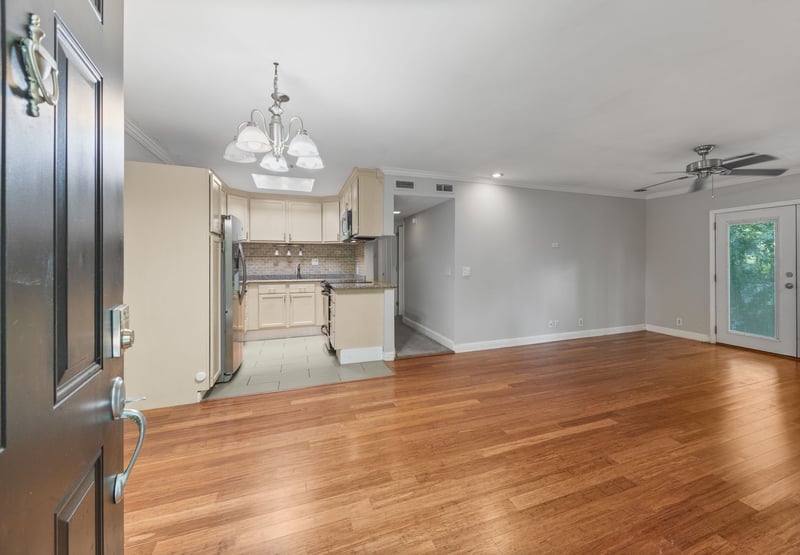 601 Boyd Mill Ave #H2, Franklin, TN 37064