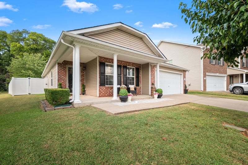 2732 Miranda Dr, Murfreesboro, TN 37128