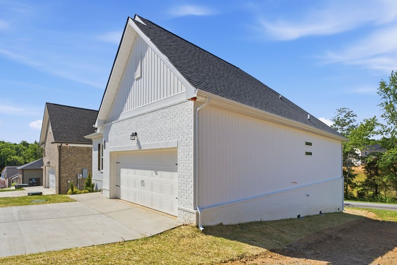 977 Hunters Ln, Springfield, TN 37172