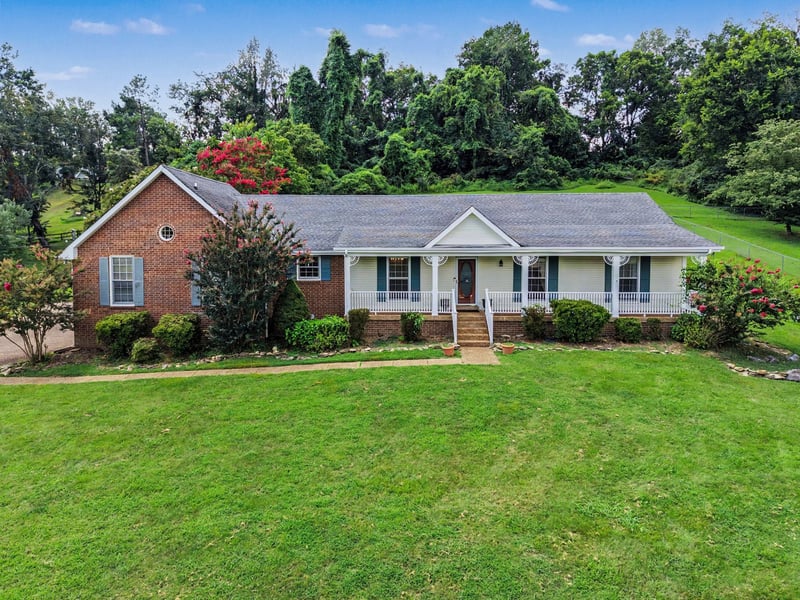 567 Glen Echo Dr, Old Hickory, TN 37138