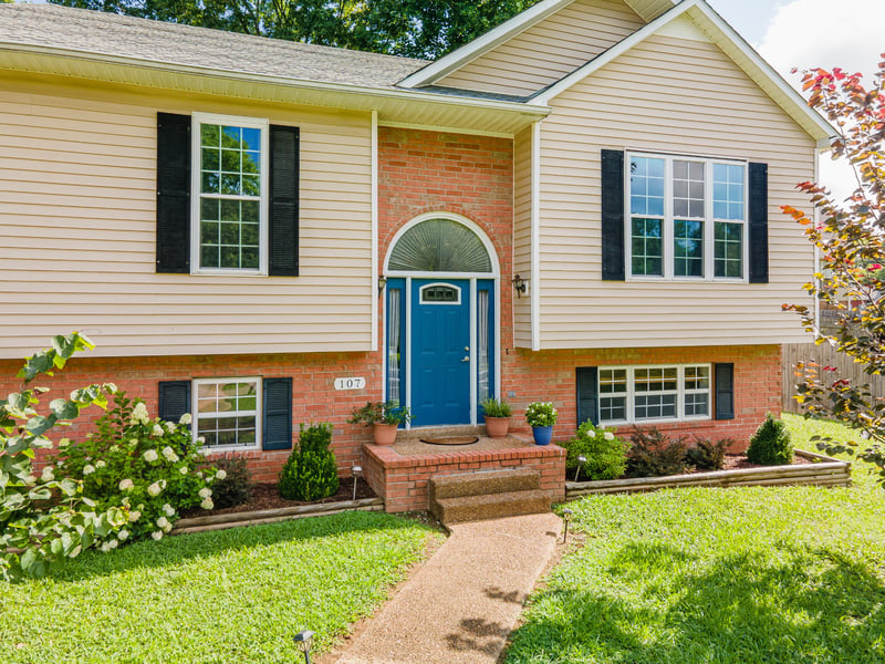 107 Timberland Dr, Columbia, TN 38401