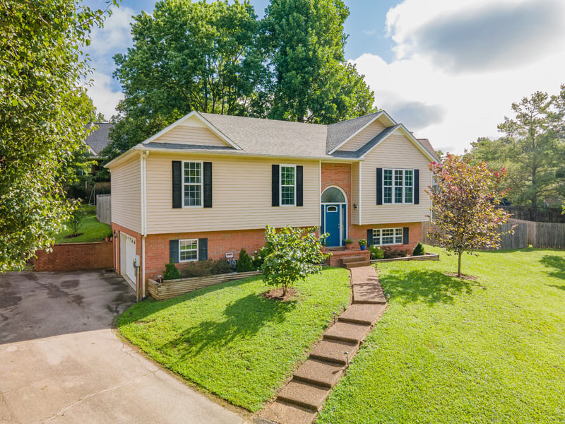 107 Timberland Dr, Columbia, TN 38401