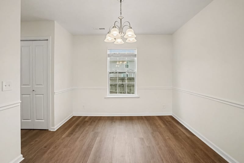 3005 Ace Wintermeyer Dr, La Vergne, TN 37086