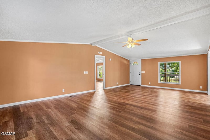234 Red Bud Ln, Sevierville, TN 37876