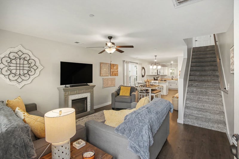 215 Emmett Dr, White House, TN 37188