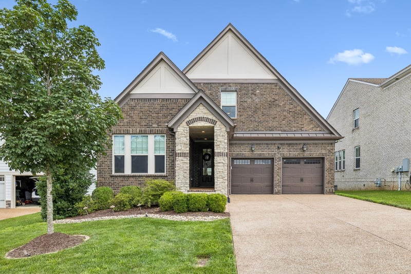 421 Edenfield Ps, Nolensville, TN 37135