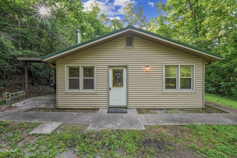324 Whaley Way, Sevierville, TN 37876