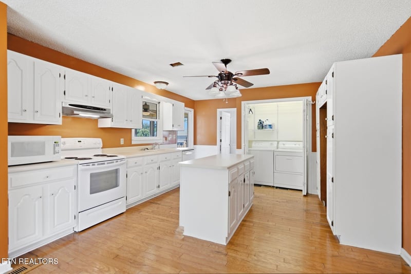 4422 French St, Maryville, TN 37804