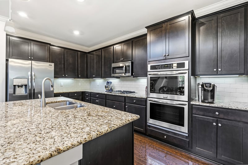1551 Drakes Creek Rd, Hendersonville, TN 37075