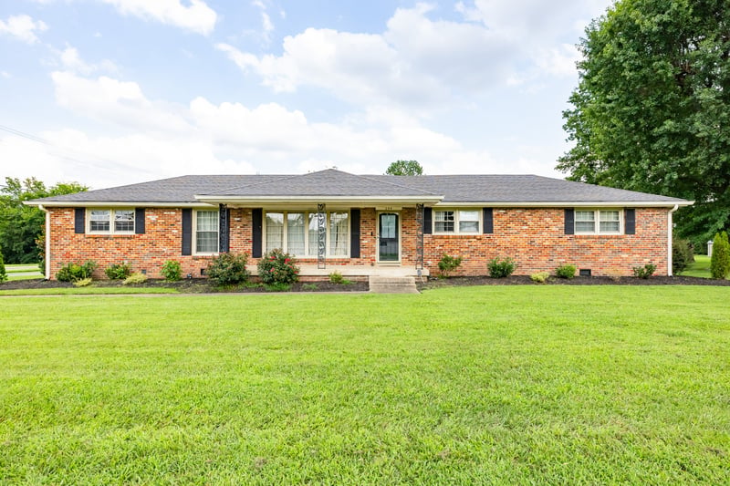 299 Winwood Dr, Lebanon, TN 37087