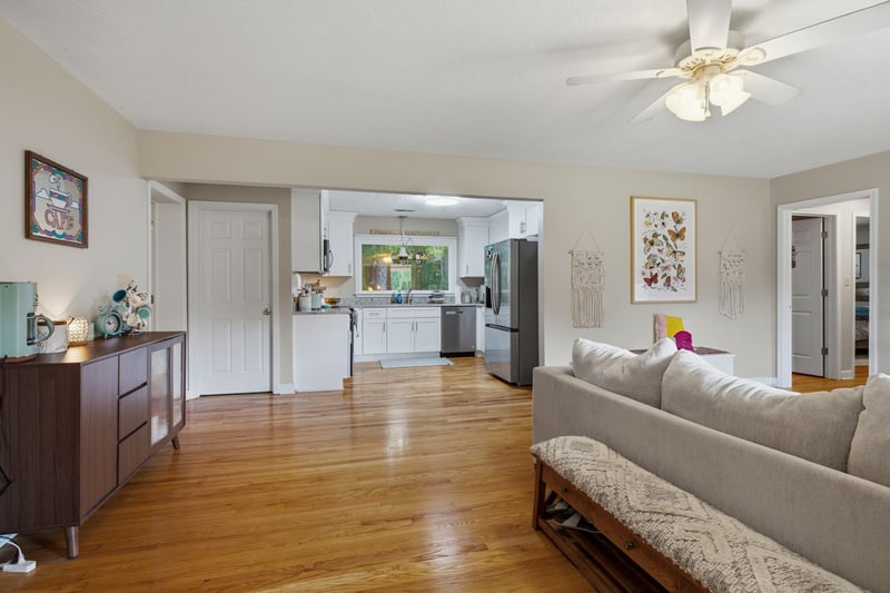 1514 5th Ave W, Springfield, TN 37172