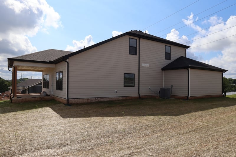 3203 Gravity Dr, Columbia, TN 38401