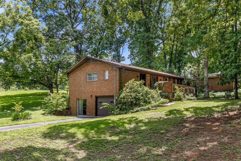 1534 Mcilvaine Dr, Maryville, TN 37803