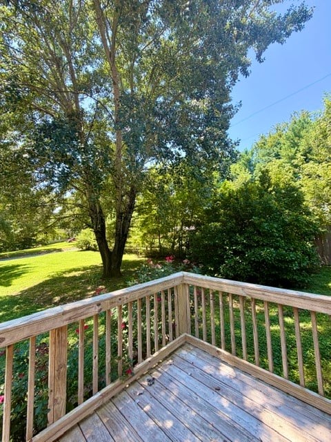 306 Stagecoach Rd, White Bluff, TN 37187