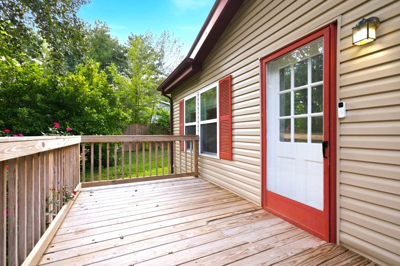 306 Stagecoach Rd, White Bluff, TN 37187