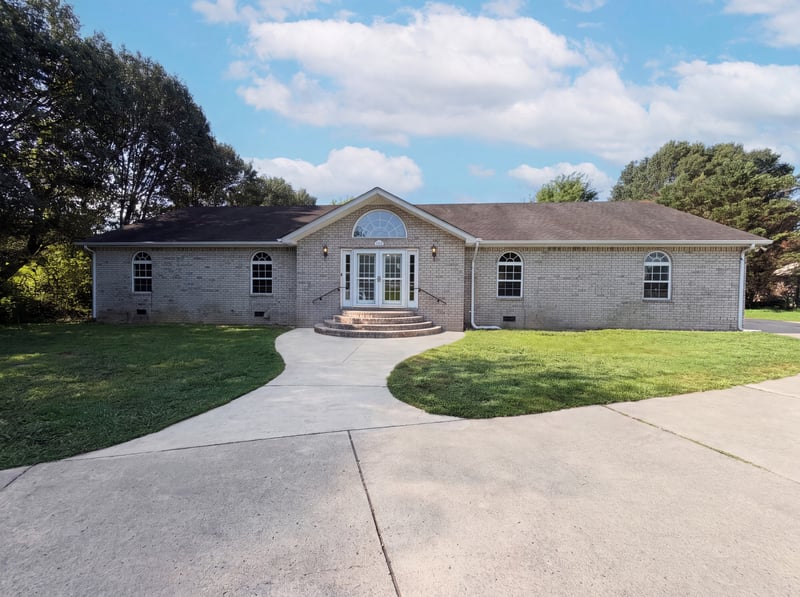 807 W Thompson Ln, Murfreesboro, TN 37129