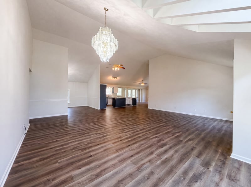 807 W Thompson Ln, Murfreesboro, TN 37129