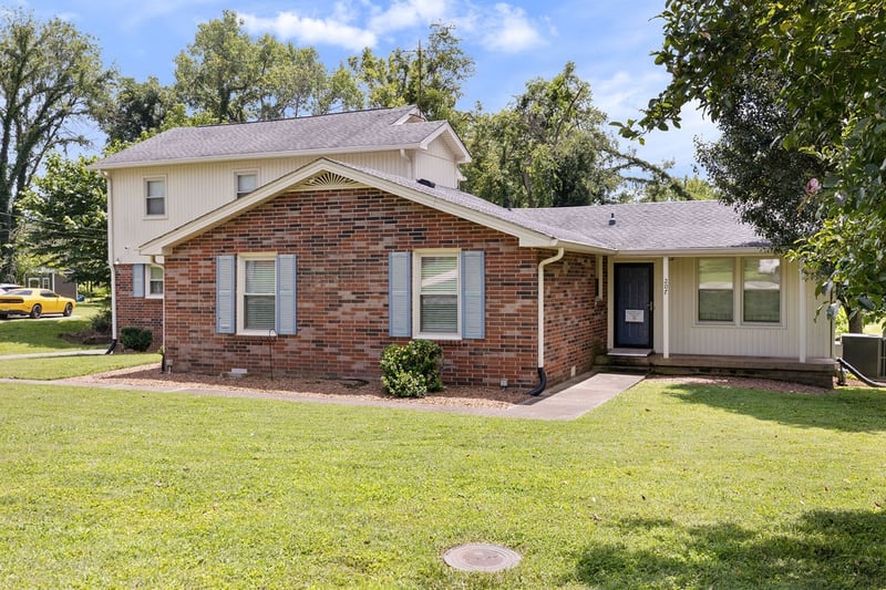 207 Brookside Dr, Old Hickory, TN 37138