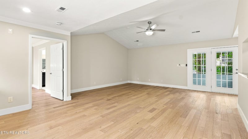 8108 Legacy Ln, Knoxville, TN 37919