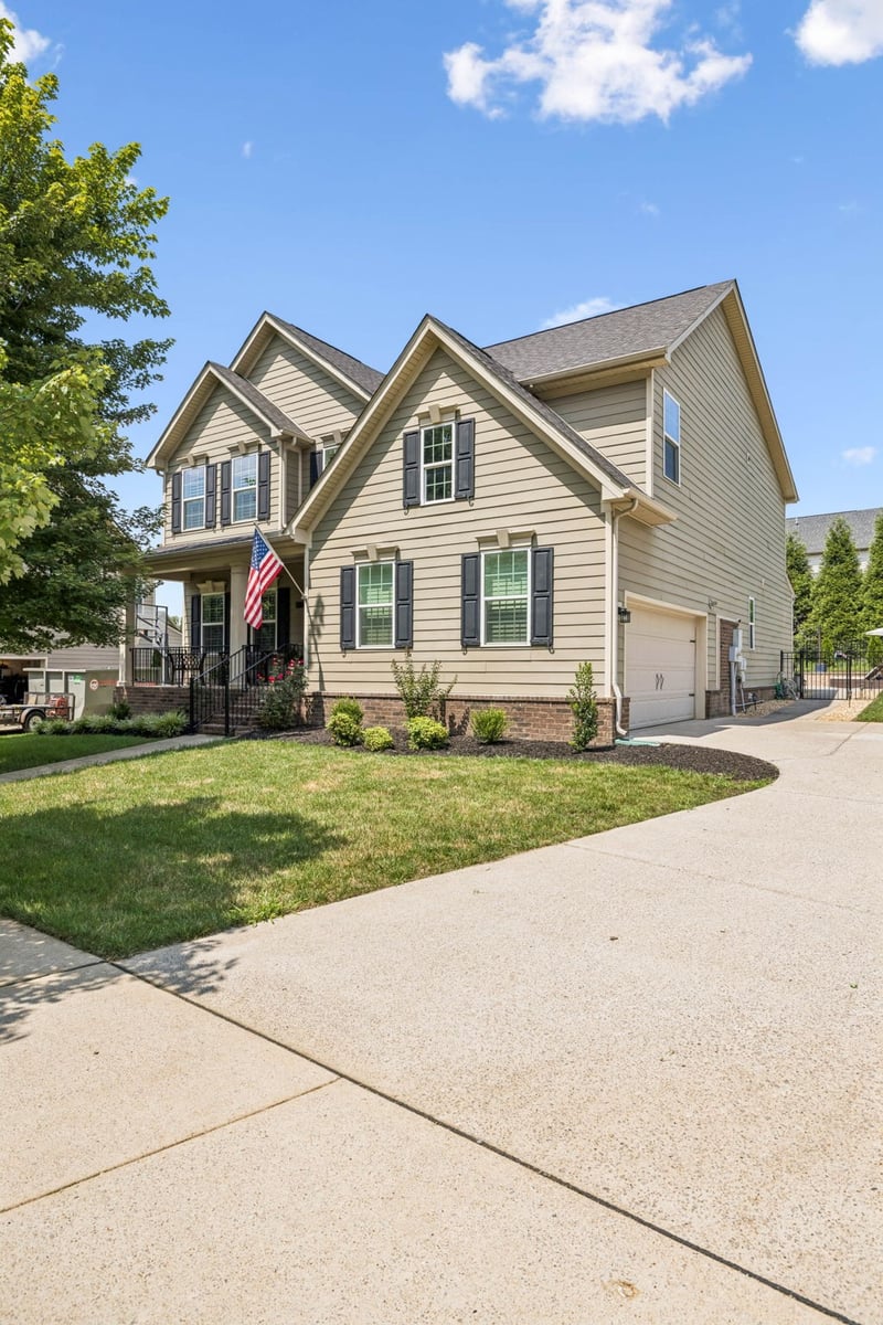 4011 Mossy Rock Ln, Franklin, TN 37064