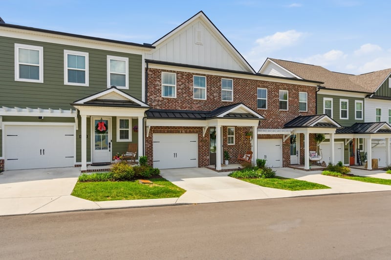 6006 Mill Tree Ct, Nashville, TN 37221