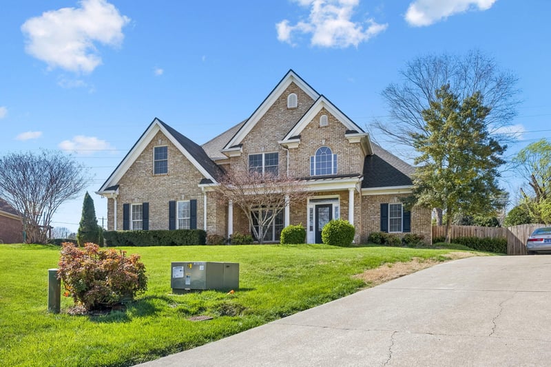 10421 Laurel Pointe Ln, Knoxville, TN 37931