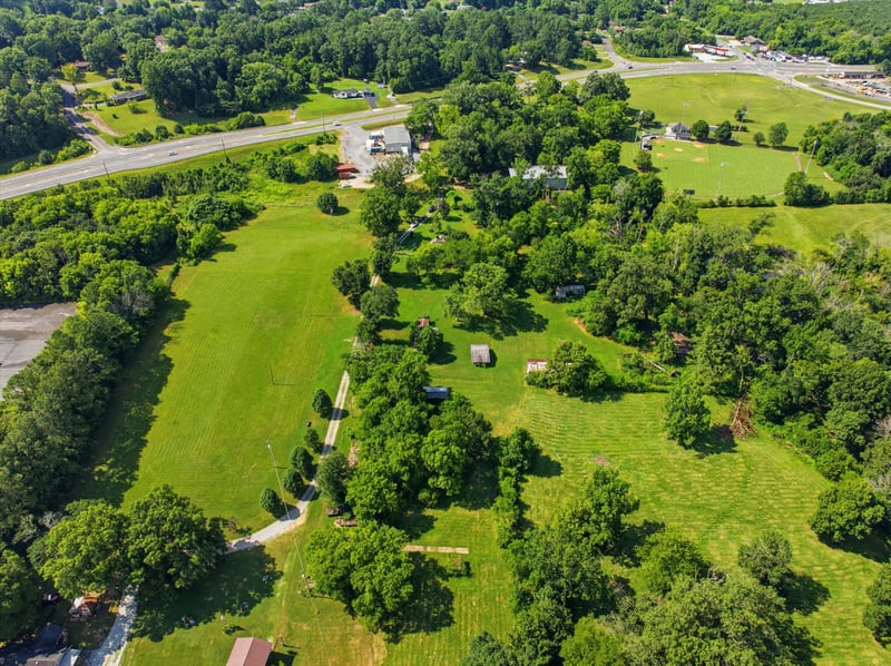 123S Shadow Ln, Ringgold, GA 30736