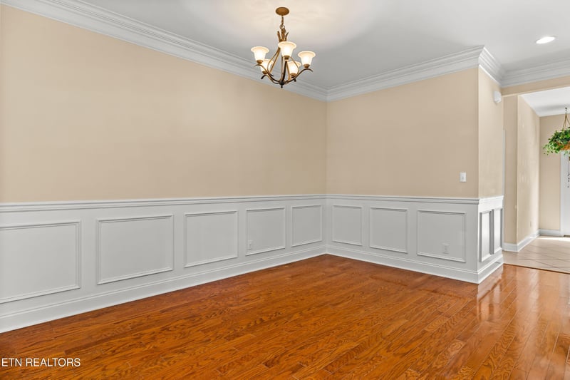 824 Mackenzie Dr, Maryville, TN 37804