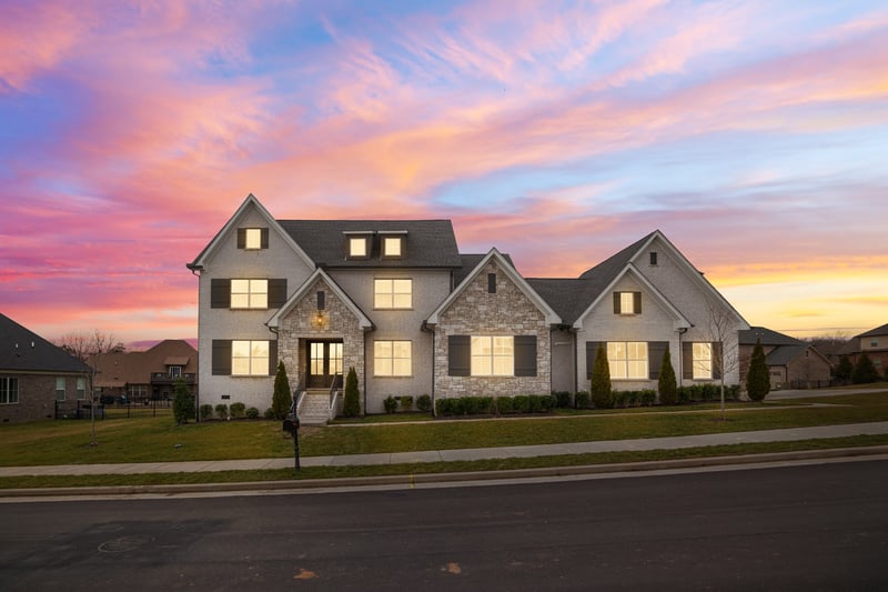 805 Regimental Dr, Hermitage, TN 37076