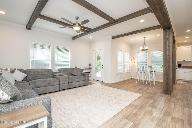 166 Copenhaver Rd, Lenoir City, TN 37771