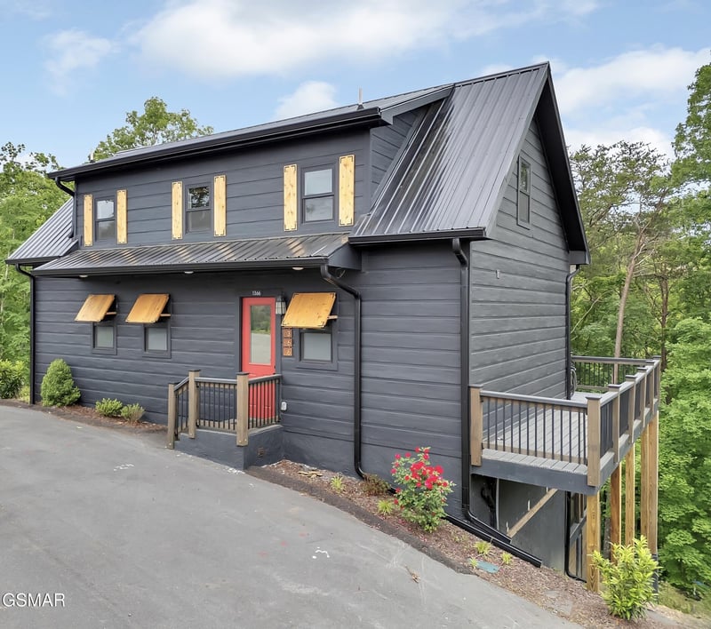 1366 Lake Haven Way N, Sevierville, TN 37876